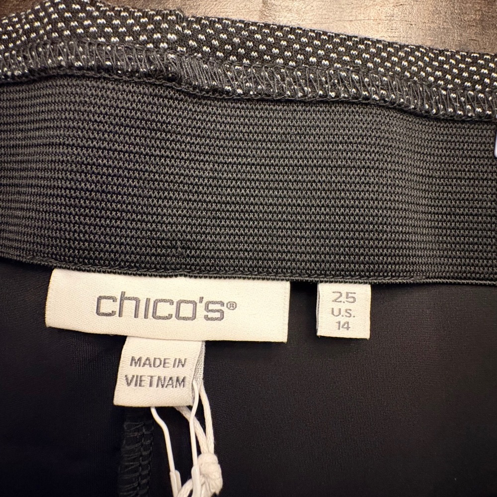 Chicos So Slimming 360 Juliet Ankle Pants Black White Trouser Size 2.5 US 14 NWT - Picture 3 of 16